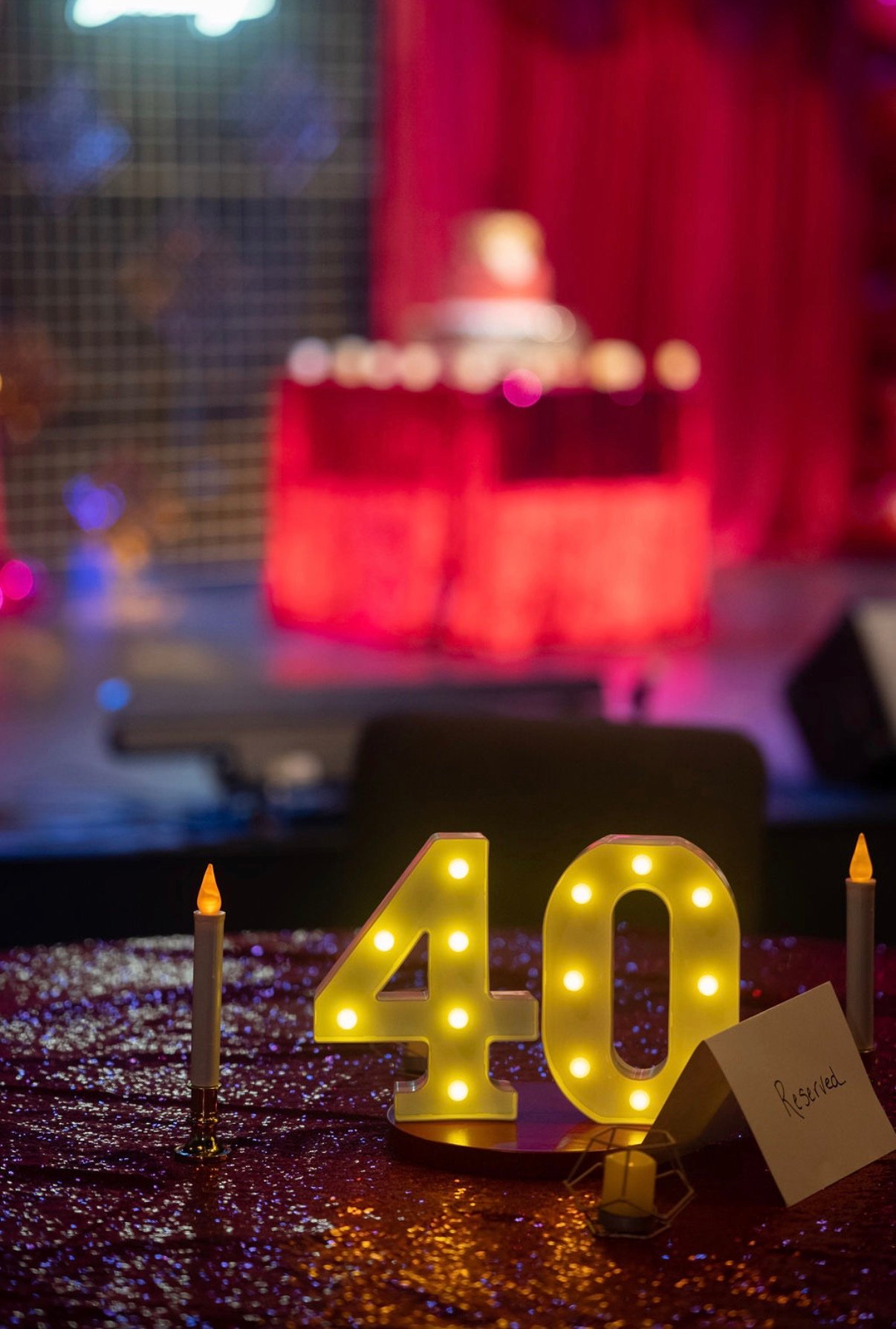 Illuminated 40 marquee centerpiece at Saira's 40th birthday, Pittsburgh PA